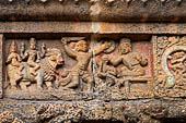 The great Chola temples of Tamil Nadu - The Airavatesvara temple of Darasuram. Panel of the vimana with stories of Saiva saints (Kalikkambandarkadai). 